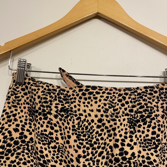 & Other Stories Front Tie Slit Leopard Print Midi Skirt Size 2 - Picture 3 of 7